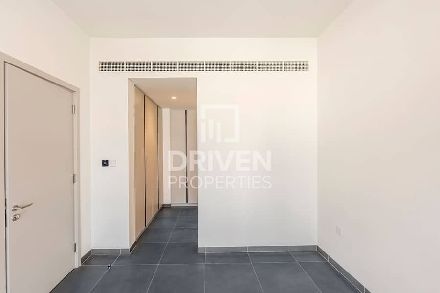 Brand new | Close to Amenities | Single Row - Image 8