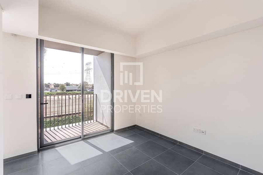 Brand new | Close to Amenities | Single Row - Image 12