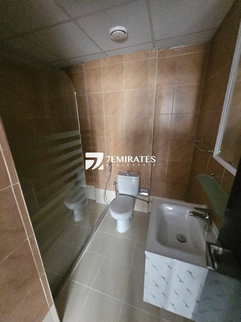 Huge Hall | Closed Kitchen | Ready To Move In - Image 10