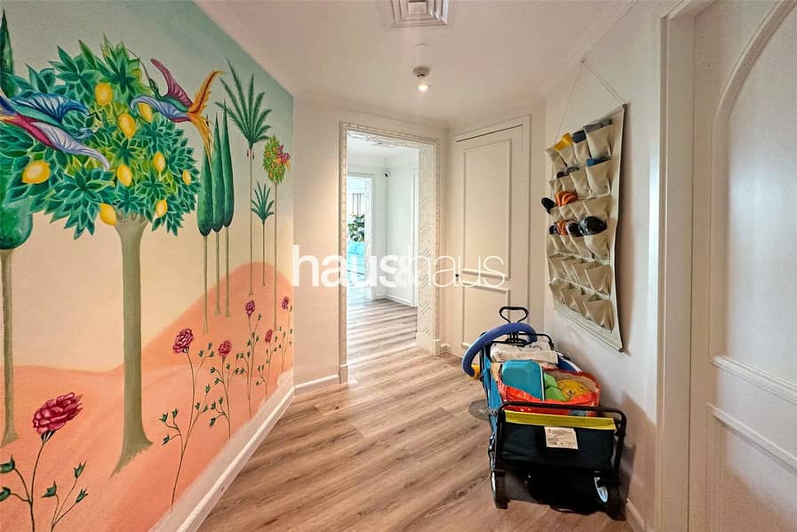 Tranquil Living | Upgraded | Private Garden | VOT - Image 9