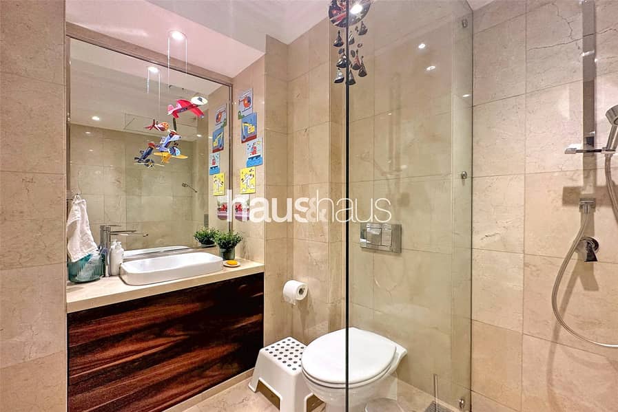 Tranquil Living | Upgraded | Private Garden | VOT - Image 18