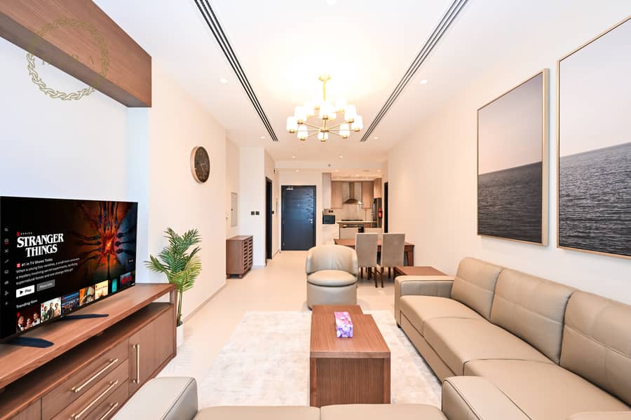 Elite Downtown // Furnished Two Bedroom (Monthly Option)