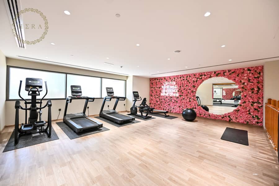 Elite Downtown // Furnished Two Bedroom (Monthly Option) - Image 13