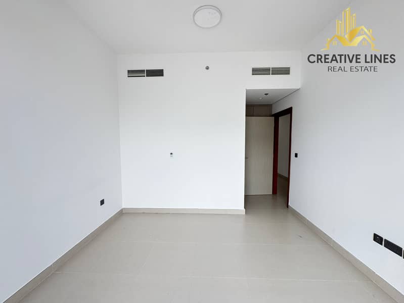 Ready to Moved spacious 3 bedroom + maids room - Image 8