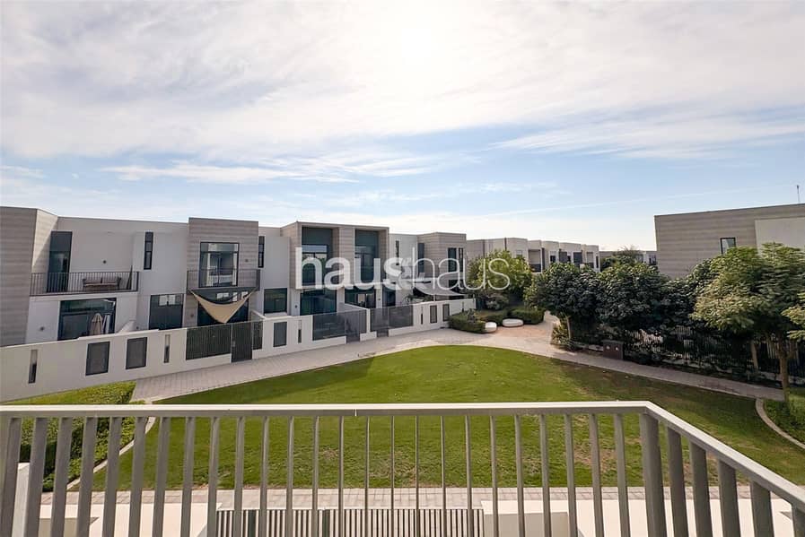 Backing Park | Rare Location | Walk To Pool/Gym - Image 8