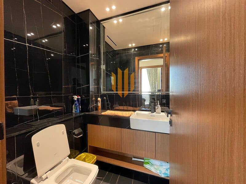 8.5% ROI | Private Pool | Marina View - Image 7