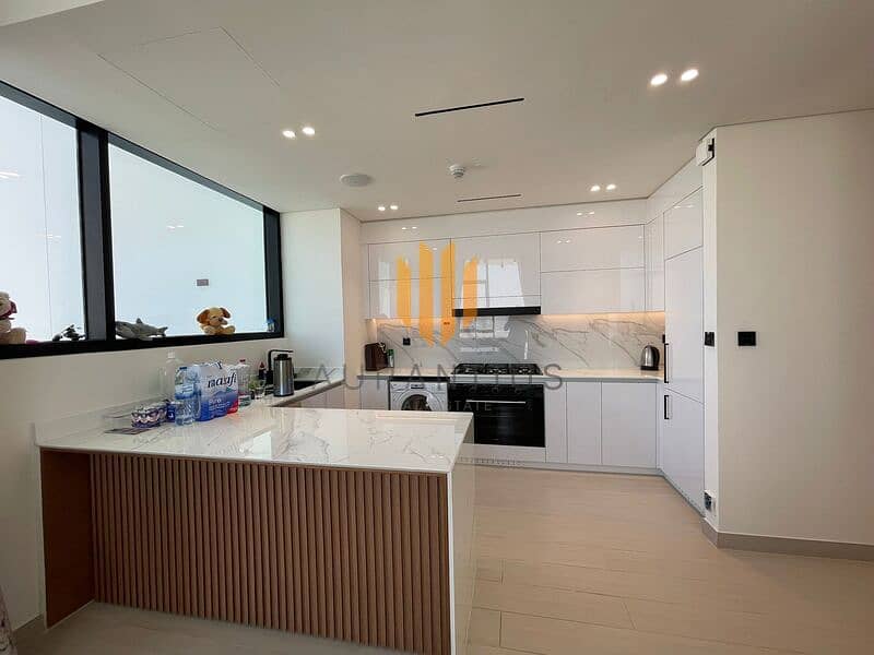 8.5% ROI | Private Pool | Marina View - Image 12