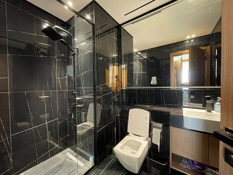 8.5% ROI | Private Pool | Marina View - Image 13