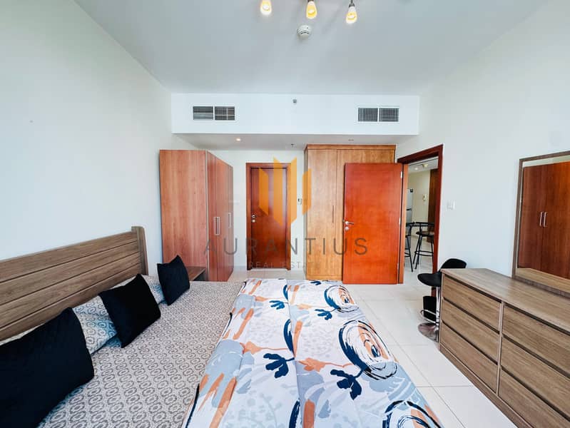 Furnished| High Floor| Marina View| Vacant - Image 8