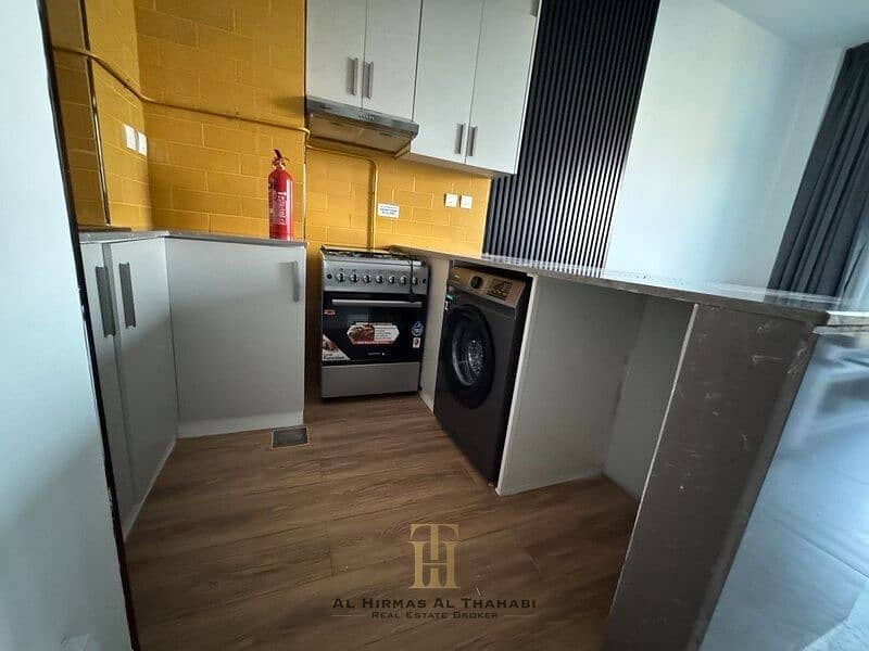 Fully Furnished 1BR / Full Facilities / Prime Area