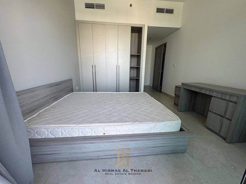 Fully Furnished 1BR / Full Facilities / Prime Area - Image 8