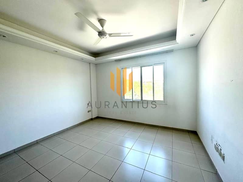 Type D | Single Row | Exclusive - Image 8