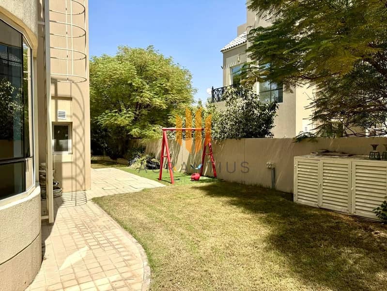 Type D | Single Row | Exclusive - Image 13