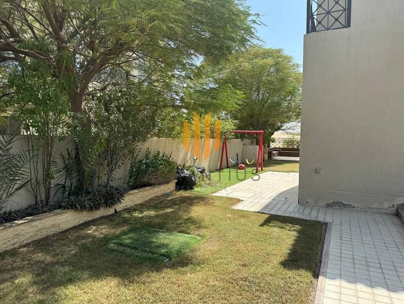 Type D | Single Row | Exclusive - Image 15