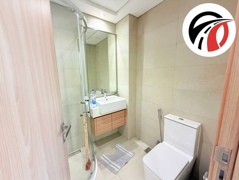 WOW BEAUTIFUL OFFER LUXURY VERY SPACIOUS 1BHK AT PRIME LOCATION