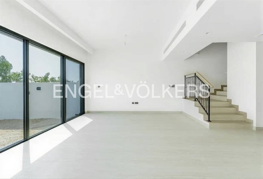 Mediterranean Lifestyle | Lagoon Access | Modern