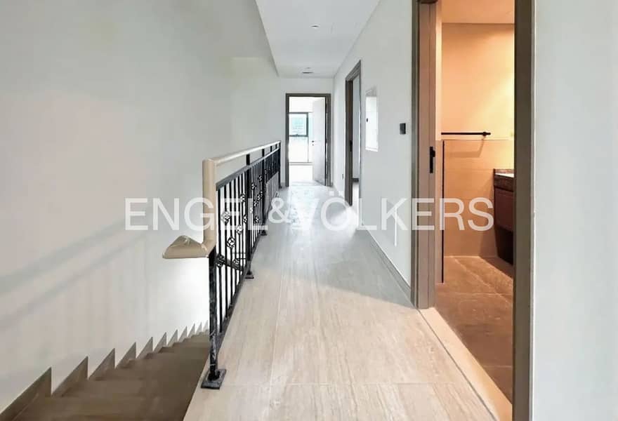 Mediterranean Lifestyle | Lagoon Access | Modern - Image 6