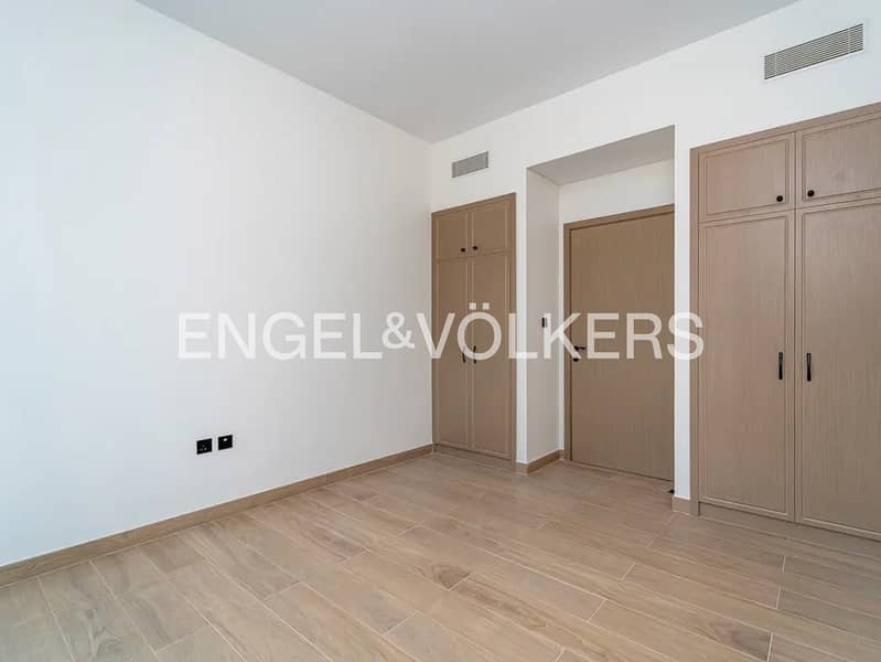 Mediterranean Lifestyle | Lagoon Access | Modern - Image 7