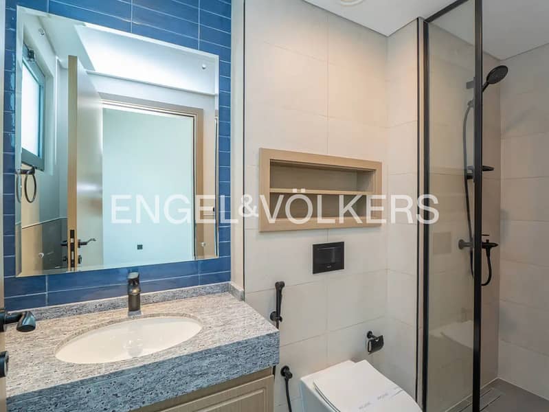 Mediterranean Lifestyle | Lagoon Access | Modern - Image 10