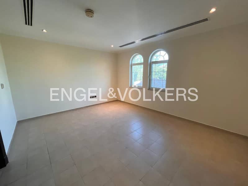 Huge Plot | Landscaped | Internal | Vacant Now - Image 11