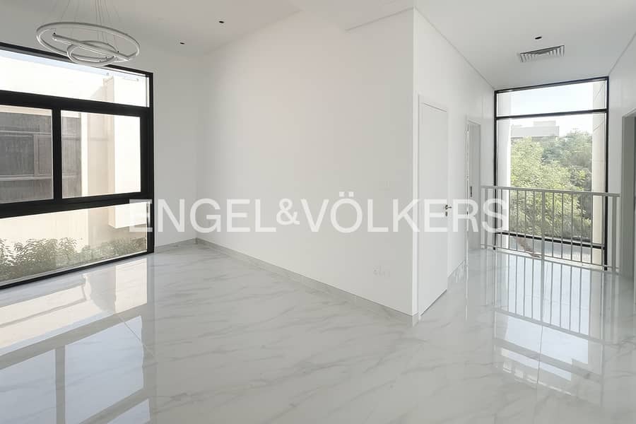 Upgraded Corner Villa | Modern | Bright - Image 6