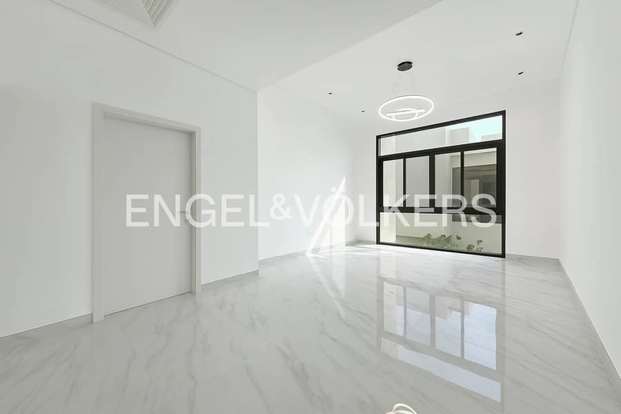 Upgraded Corner Villa | Modern | Bright - Image 8