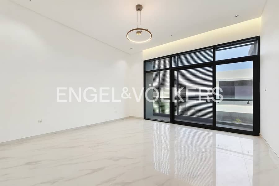 Upgraded Corner Villa | Modern | Bright - Image 9