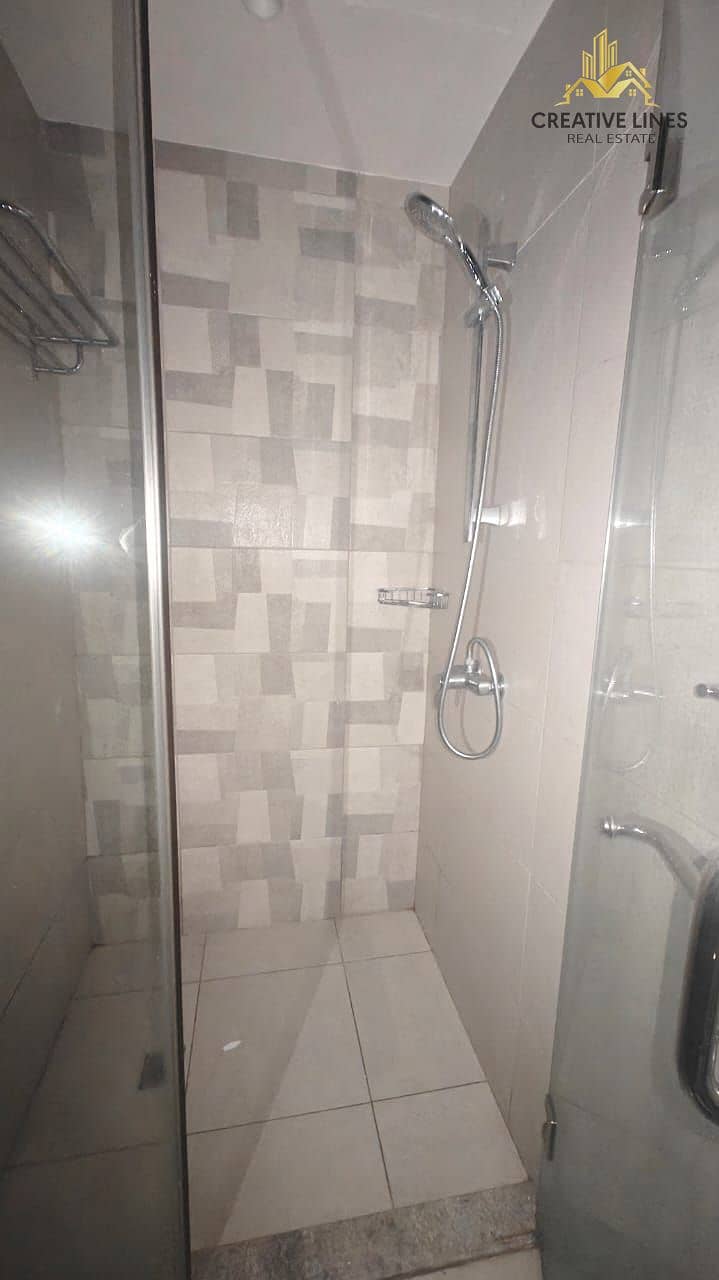 HUGE SIZE STUDIO// WITH BALCONY// SPACIOUS - Image 6