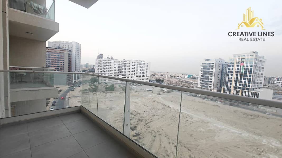 HUGE SIZE STUDIO// WITH BALCONY// SPACIOUS - Image 8