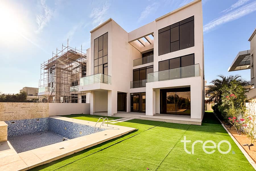 Smart Home | Brand New | 7 Bed | Custom