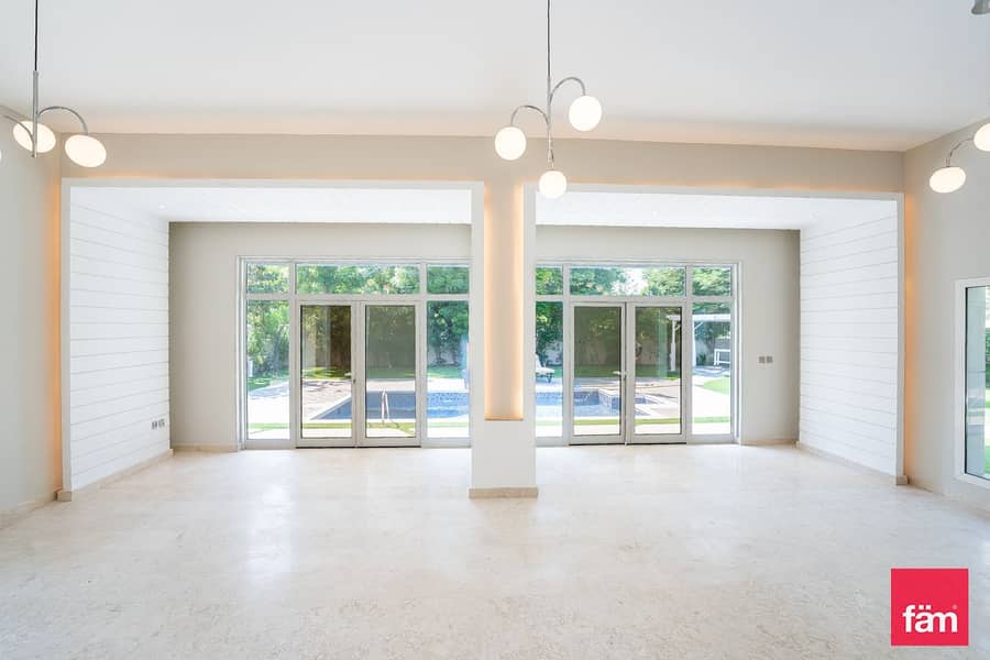 Stunning Pool and Garden|Incredible upgraded Villa