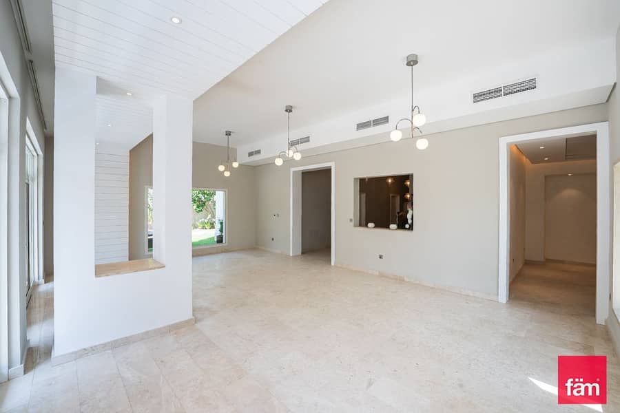 Stunning Pool and Garden|Incredible upgraded Villa - Image 8