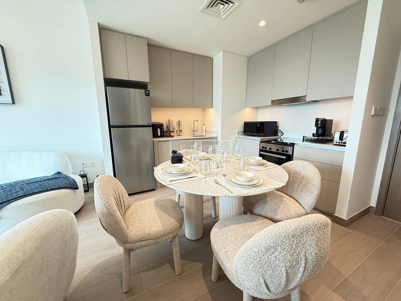 Prime Location | Brand New | Stunning View - Image 6