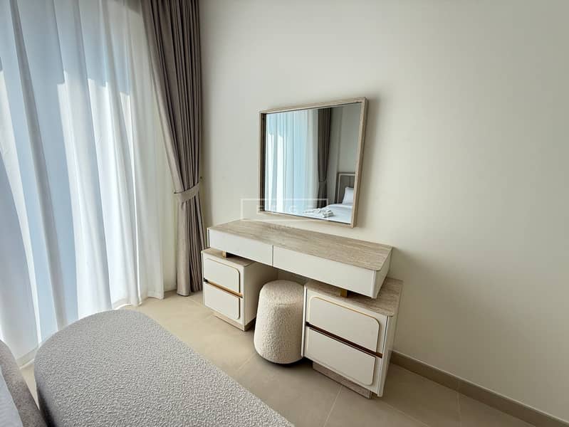 Prime Location | Brand New | Stunning View - Image 12