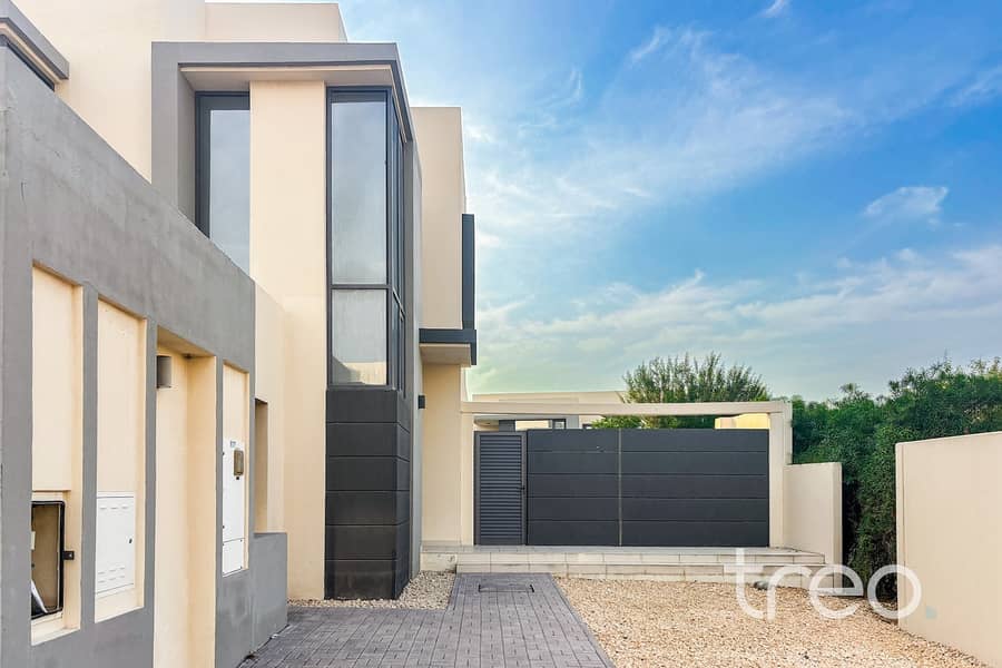 Corner Unit | Vacant | Green Belt - Image 6