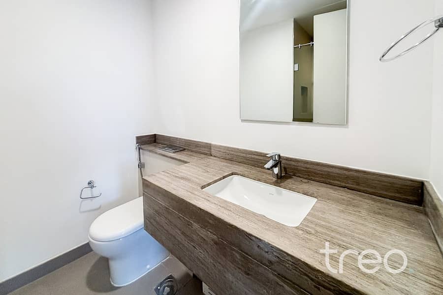 Corner Unit | Vacant | Green Belt - Image 25