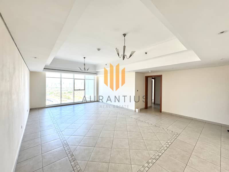 SZR and Golf Course View |Vacant Soon |Spacious