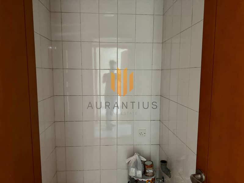 SZR and Golf Course View |Vacant Soon |Spacious - Image 7