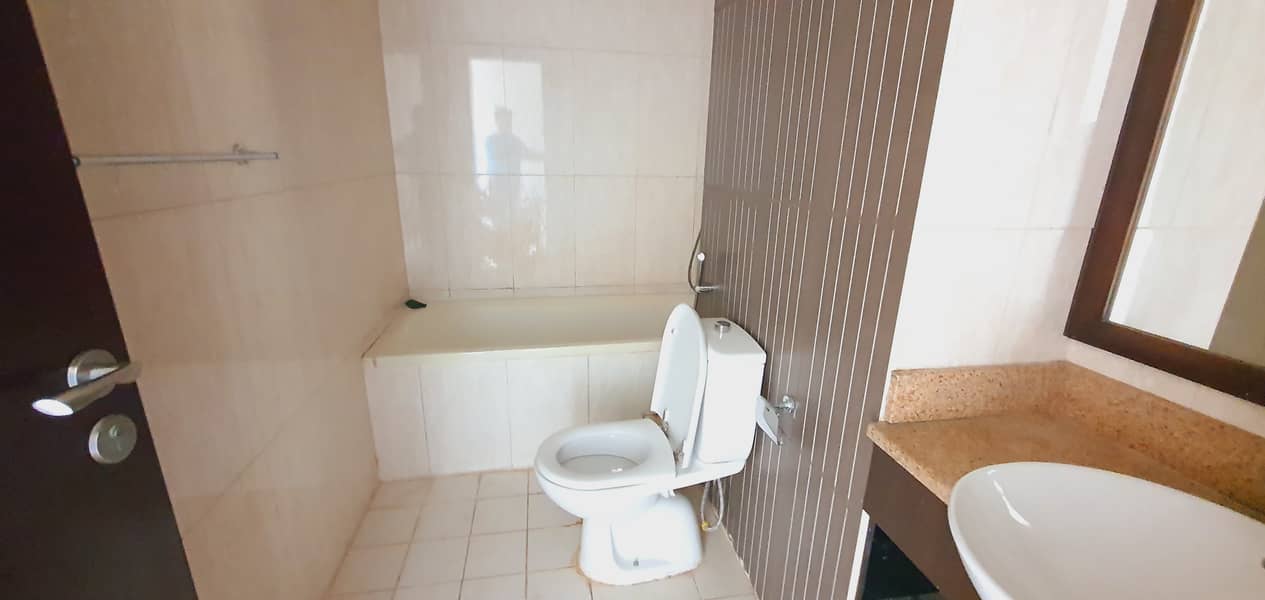 VERY NICE 1 BED ROOM APARTMENT AVAILABLE FOR RENT @ CENTRIUM TOWER 2 @ 58K - Image 27