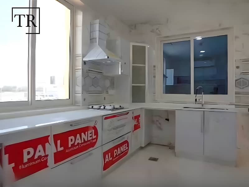 Corner Unit | Single Row | Spacious | Prime Spot