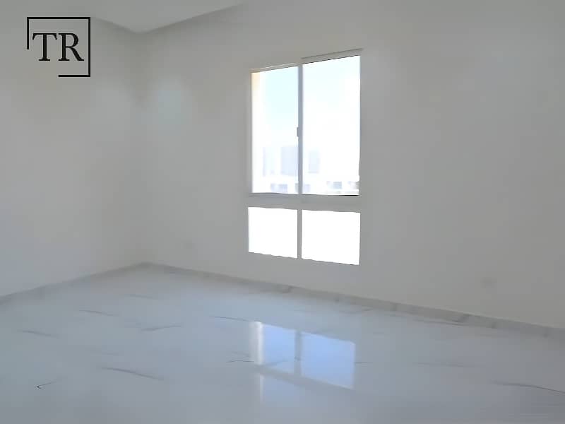 Corner Unit | Single Row | Spacious | Prime Spot - Image 6