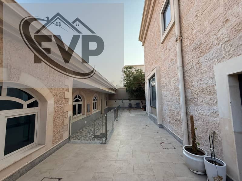 Luxurious 5BHK+Maid Villa I Private Pool I Vacant - Image 38