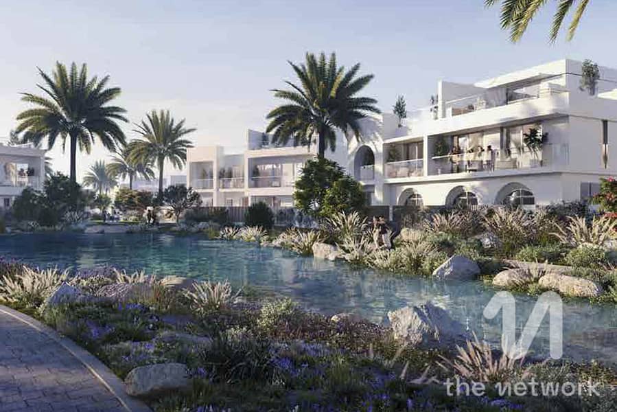 Prime Location | Huge Layout | Lagoon Views - Image 10