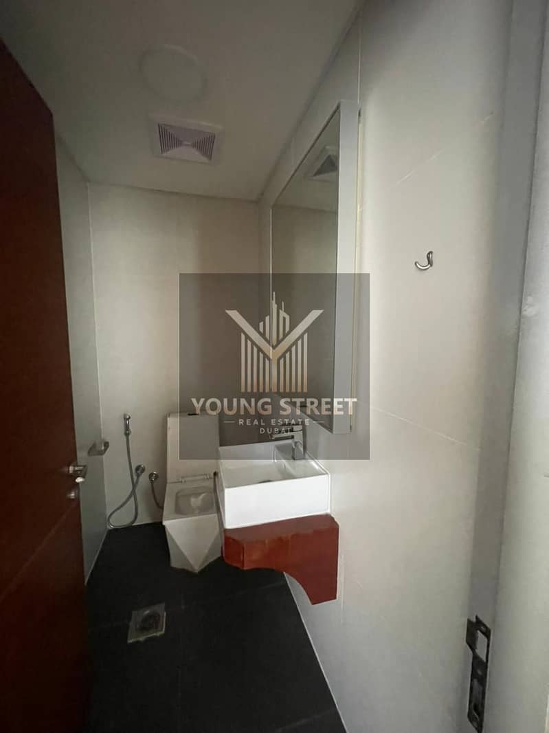 Large Luxury | Villa for Rent | Sydney Villas - Image 21