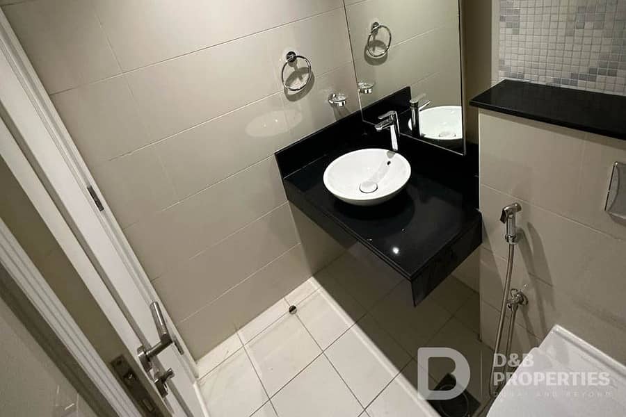 Investor Deal | Furnished | Spacious - Image 9