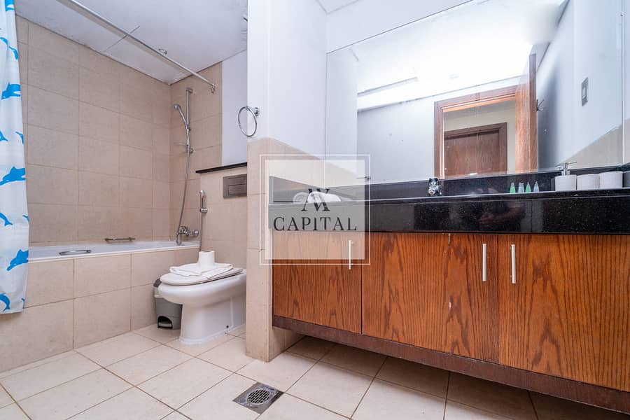 One-Bed | Mid Floor | Spacious | Business Bay View - Image 13