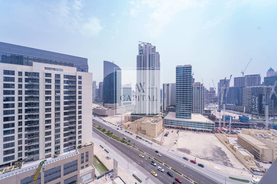 One-Bed | Mid Floor | Spacious | Business Bay View - Image 16