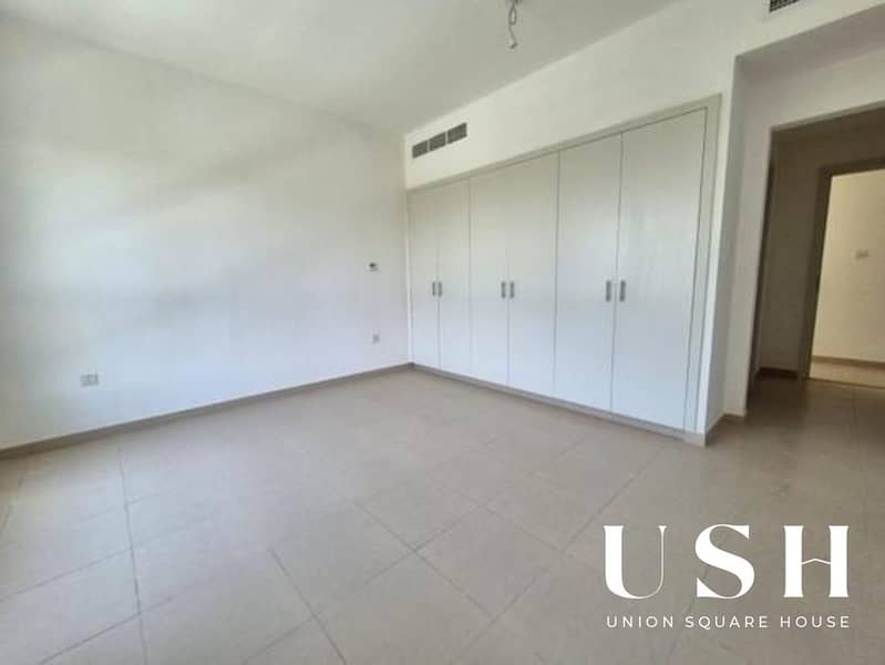 Exclusive 3BR | Park Facing| Single Row | Tenanted