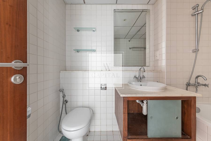 Gorgeous view | Spacious | Chiller free - Image 12