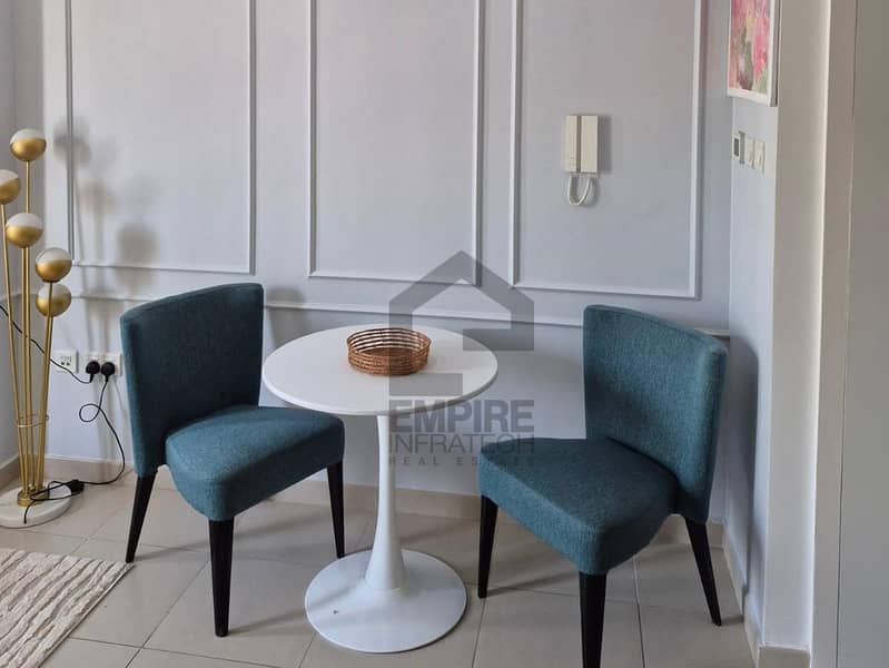 Multiple Cheqs | Furnished | Luxurious | Pool View - Image 10